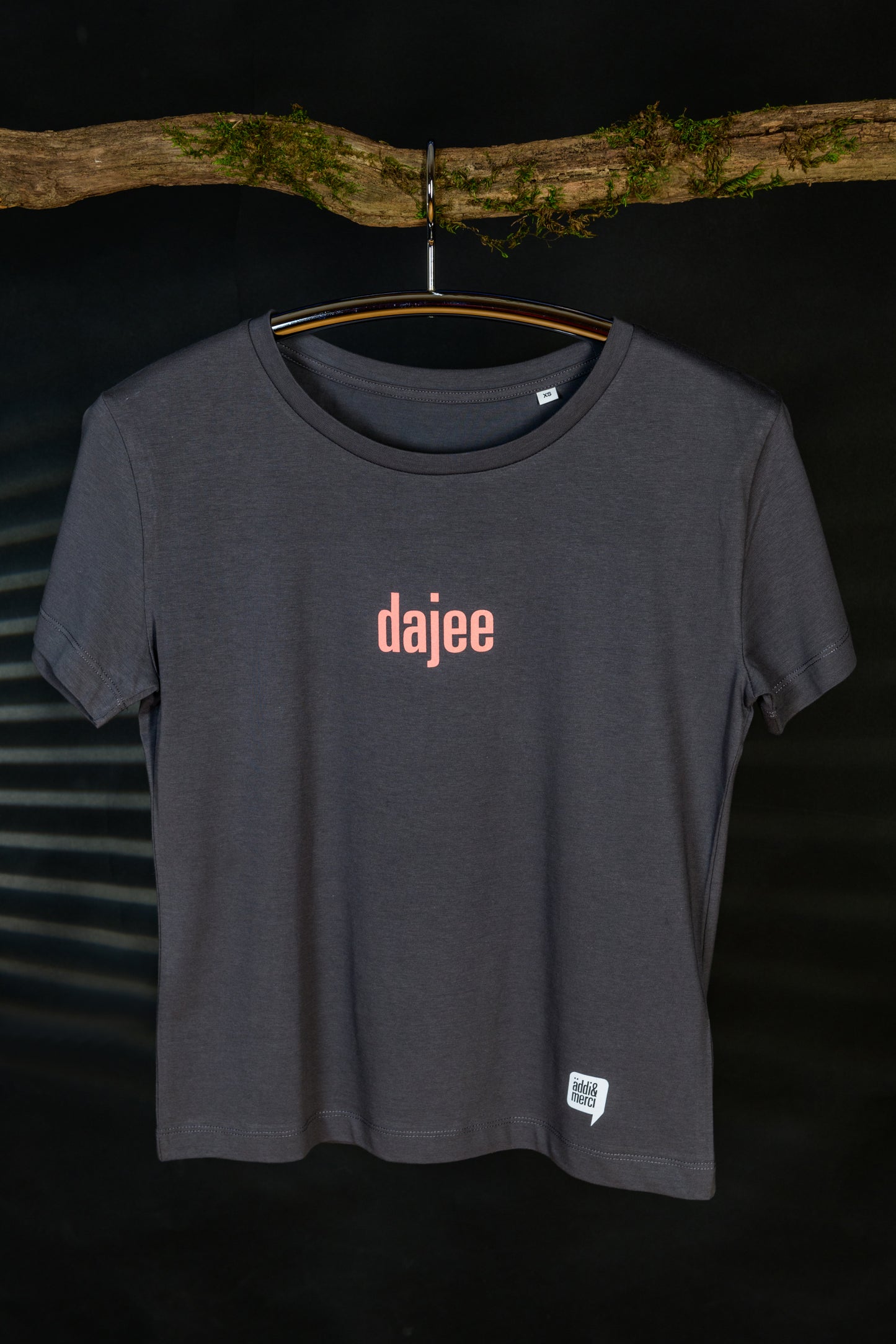 "dajee" Women T-Shirt