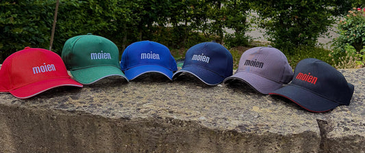 "moien" caps