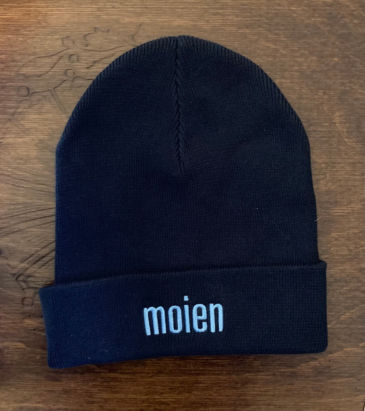 "moien" caps