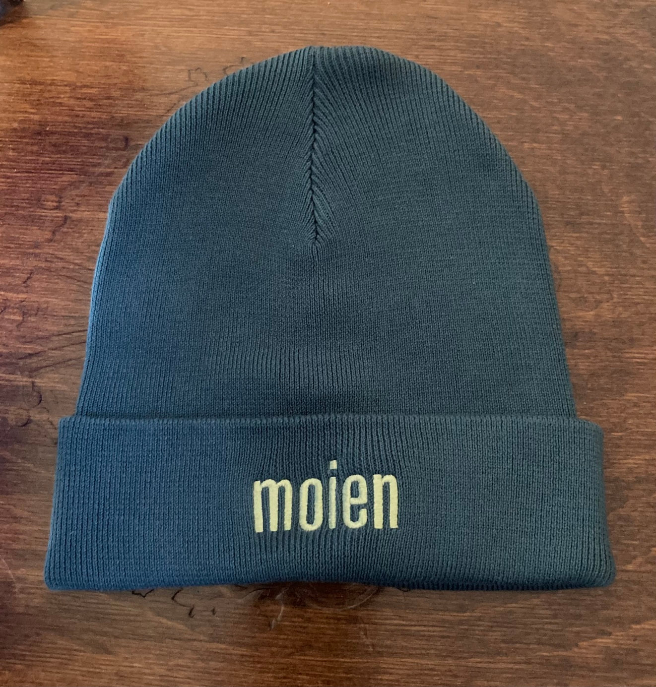 "moien" caps