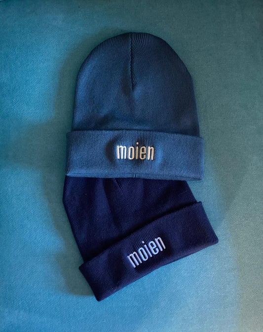 "moien" caps